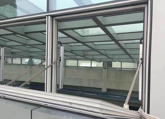 <b>电动开窗器/电动开窗机是怎么的运作方式</b>